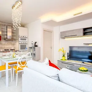  Apartment Una Terrazza Sul Lago A03 Italien